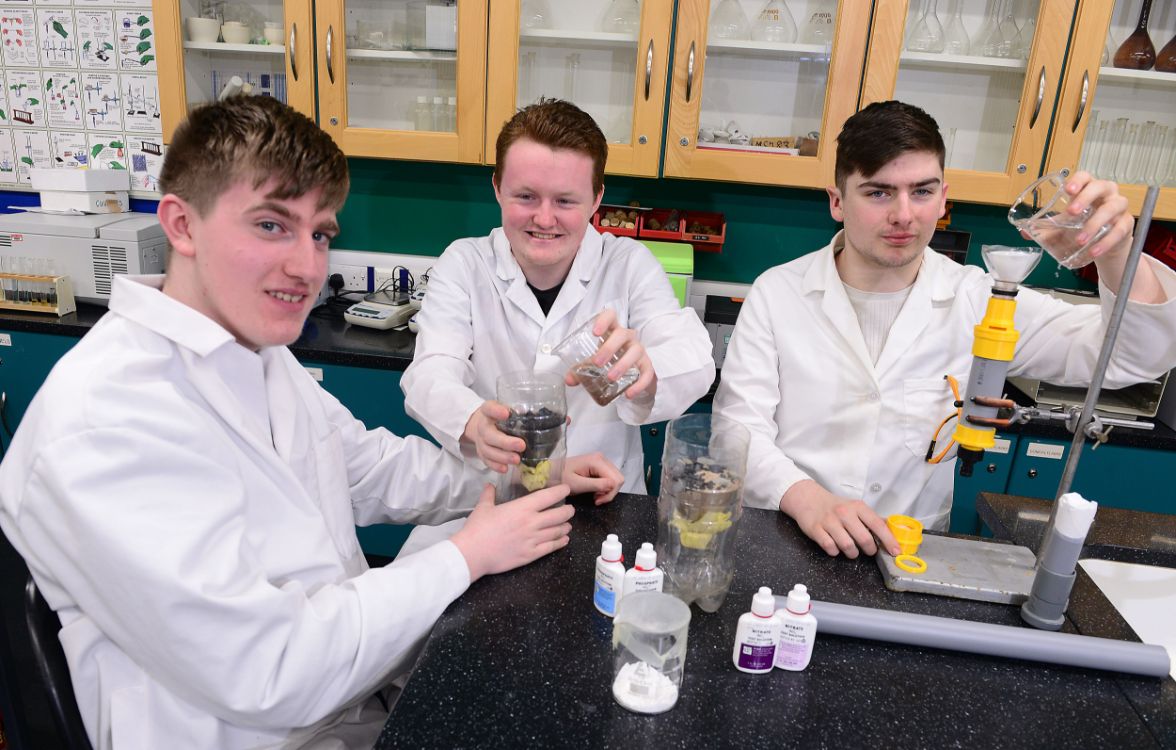 South Eastern Regional College’s first year Level 3 Applied Science students Johnny McQuillan (Glenavy), Paul French (Lisburn) and Martin McKeown (Moira) who investigated developing a low cost and low-tech water filter using natural materials.   The team were one of SERCs four projects amongst the 550 selected for exhibition from over 2000 entries across the island of Ireland along with fellow student Hollie Smith (Lisburn).