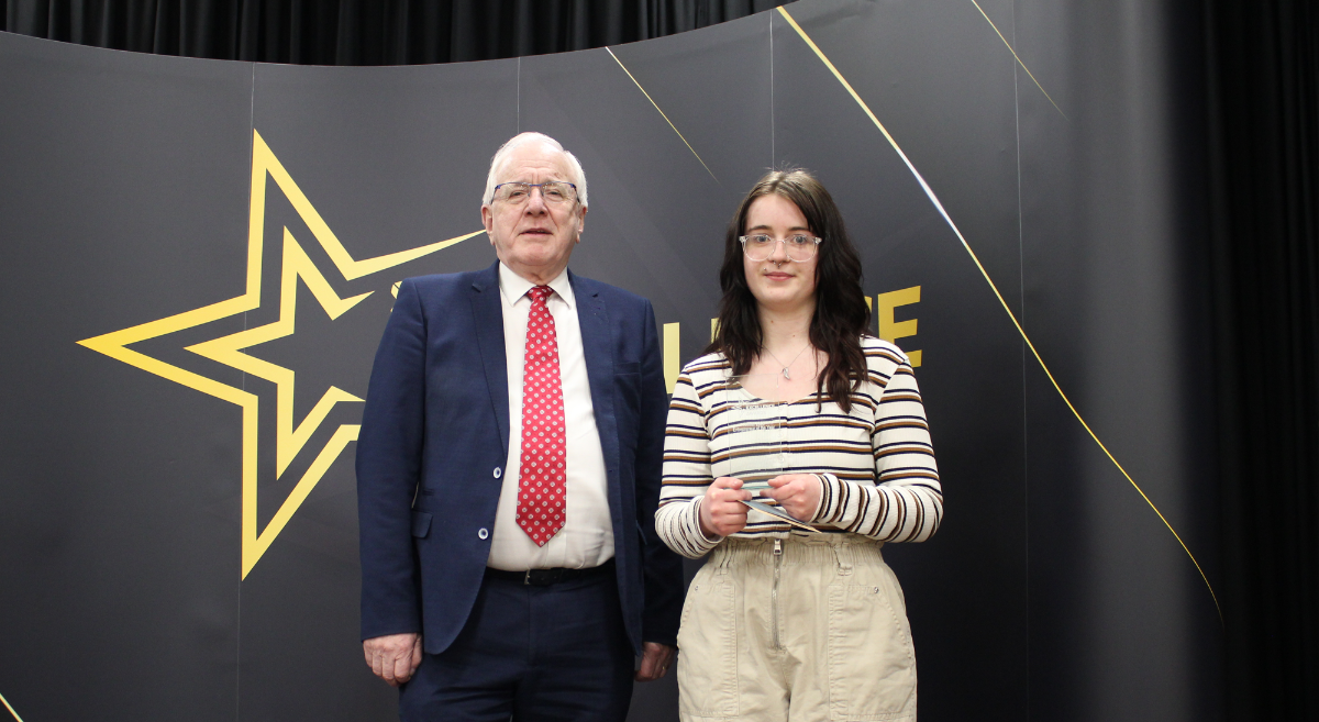 Samantha Brown, (Ballynahinch) Overall Winner Entrepreneur of the Year, Awardpresented by Alderman Allan Ewart, Lisburn & Castlereagh City Council