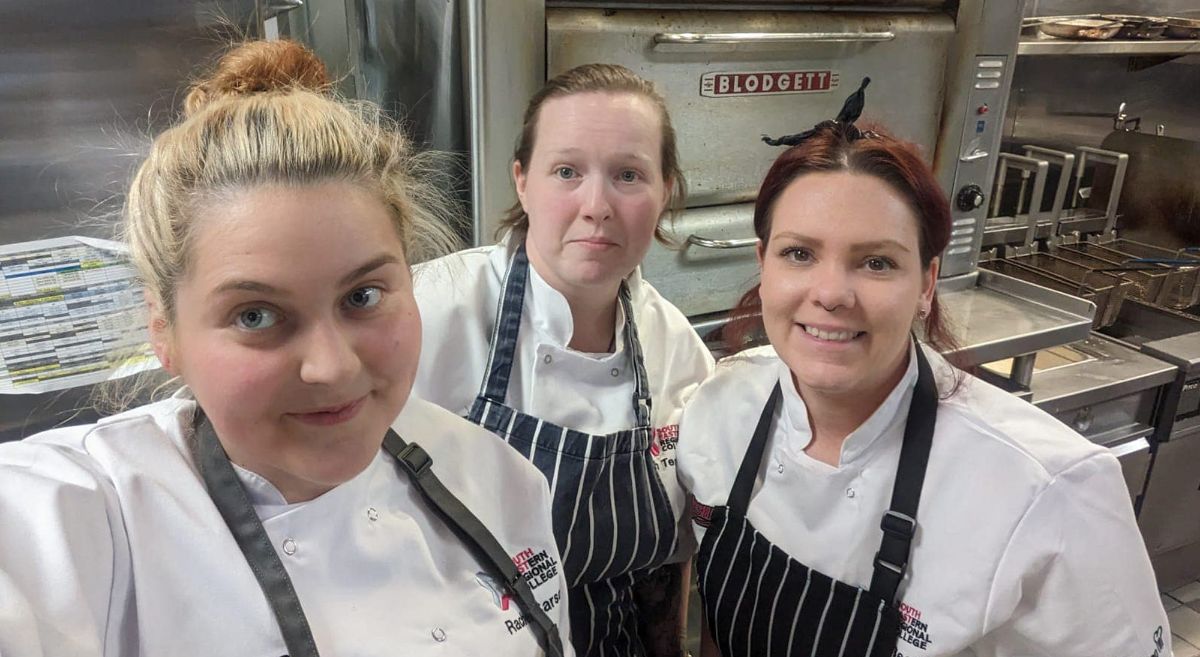 photo selfie break in the luxury Dream Nashville-Printer’s Alley venue, whiSelfie of students in catering uniforms in kitchen (L- R) Rachel Carson, Sarah Termonia and Bronagh Beattie. 