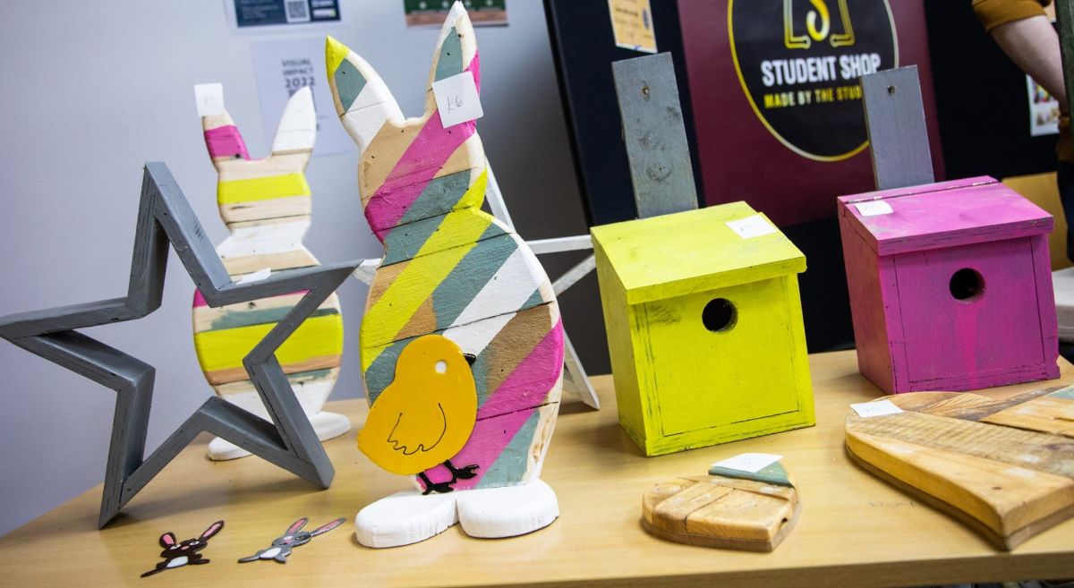 Student Shop Enterprising Students are Retail Ready - SERC